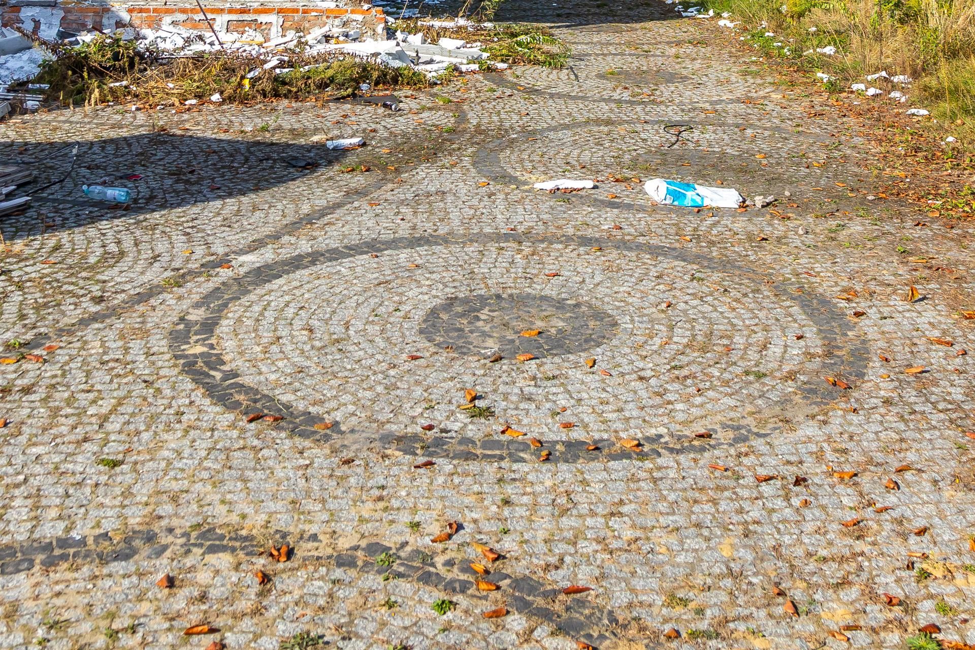 Opuszczona willa przy Ryżowej 72 w Warszawie