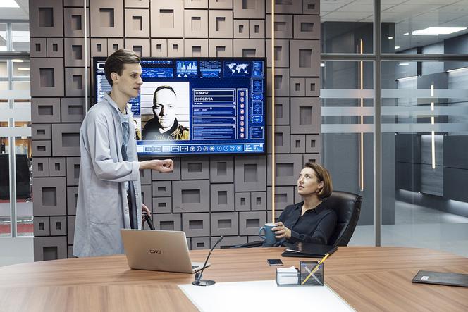 Ślad 2 sezon. Jurek Cichocki (Marcel Sabat), Renata Różańska (Anita Jancia)