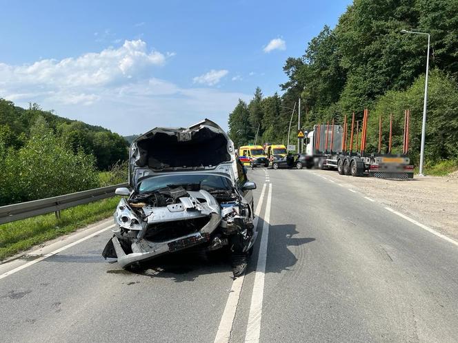 Wypadek w Piątkowej na DK 28