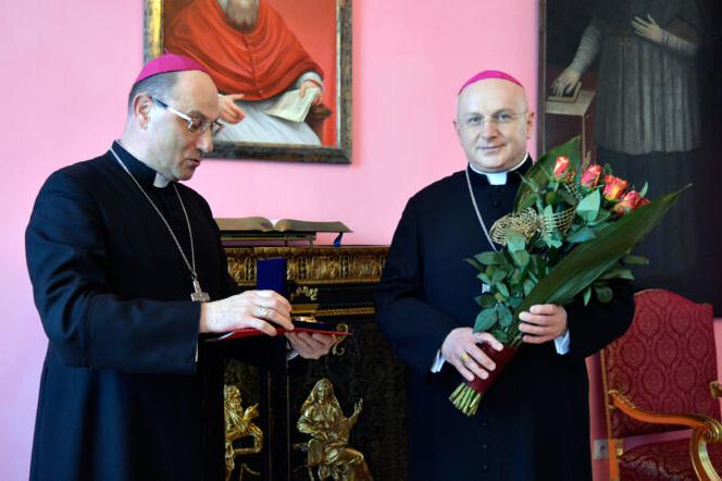 Nowy ordynariusz diecezji włocławskiej, biskup Krzysztof Wętkowski i prymas Polski, arcybiskup Wojciech Polak