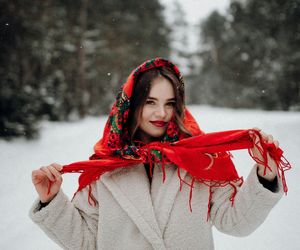 Jesienne stylizacje na cebulkę. Będziesz wyglądać modnie i nie zmarzniesz