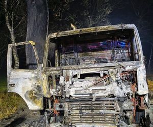 Ciężarówka płonęła jak pochodnia! Droga była zablokowana