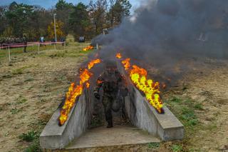 Kurz, ogień i czarny dym. Widowiskowe szkolenie żołnierzy