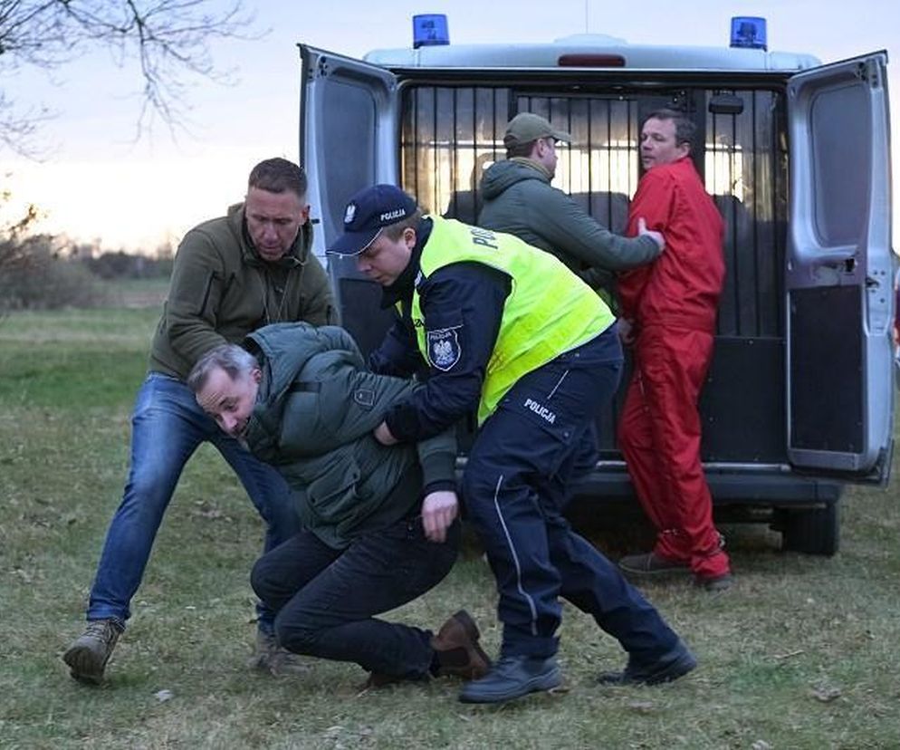 Pierwsza miłość, odcinek 3815: Bartek napadnie na psychola Mateusza! Pobiciem załatwi sprawę porwania Norberta? - ZDJĘCIA