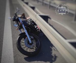 Tragiczna śmierć motocyklisty na autostradzie. Maszyna zakleszczyła się pod barierką