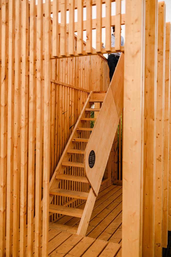 Warsztaty Mood for wood 2023 w Poznaniu – projekt „Ambona” grupy prowadzonej przez Zoltána Majora i Pétera Müllnera z węgierskiej pracowni Partizan Architecture