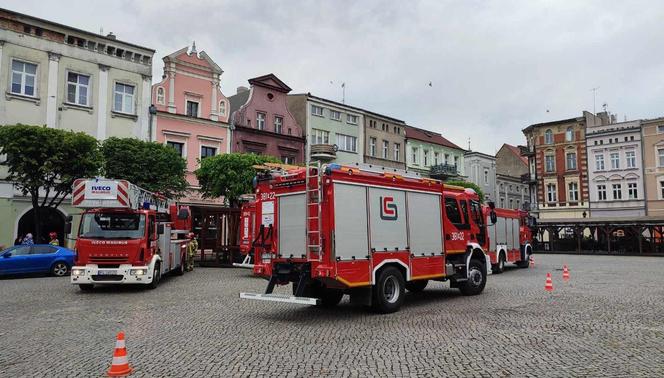 Pożar na rynku w Lesznie