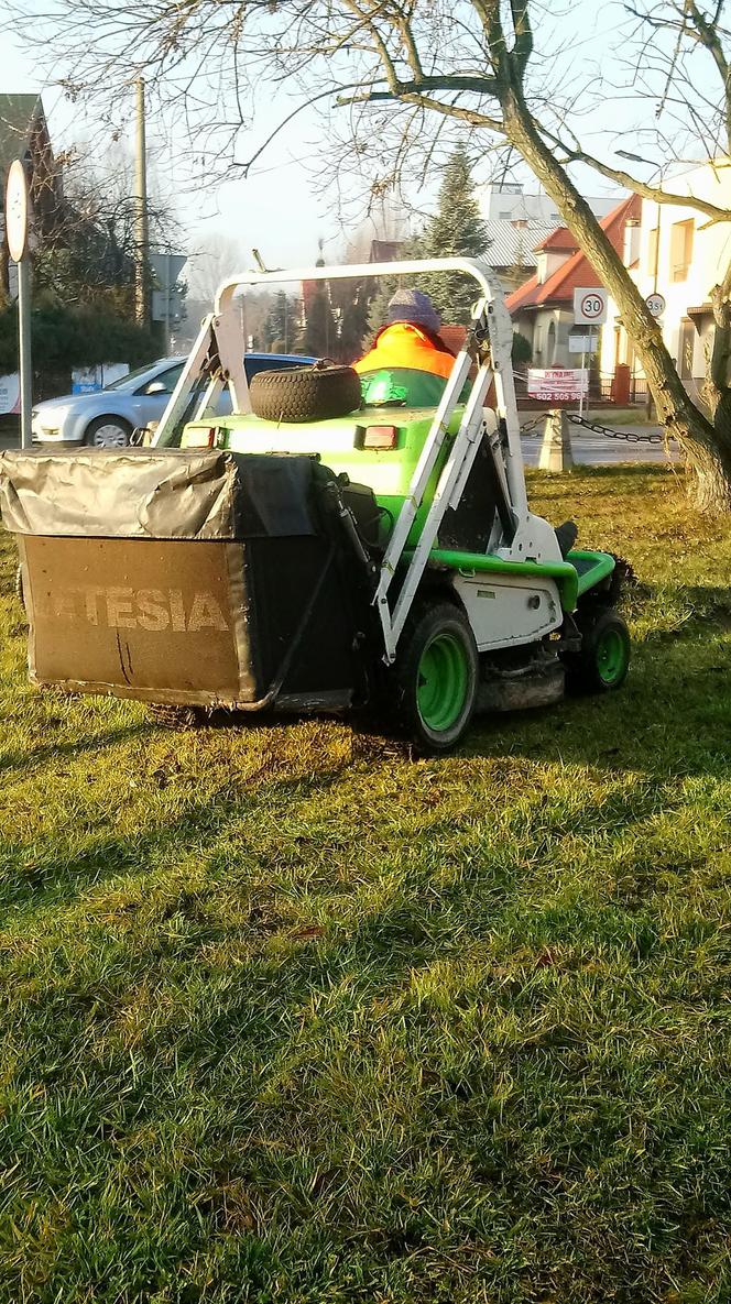 W tym roku zima nie zaskoczy drogowców! Wyjechali na drogi… KOSIARKAMI