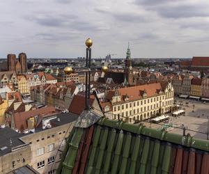 Spór o krzyże we wrocławskich urzędach