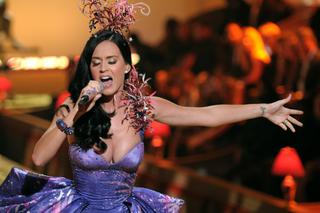 Katy Perry kończy dziś 30 lat! Zobacz PRZEBOJOWE wcielenia gwiazdy POP w teledyskach [ZDJĘCIA]