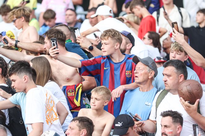 Kibice na meczu gwiazd Polska - Brazylia na Stadionie Śląskim