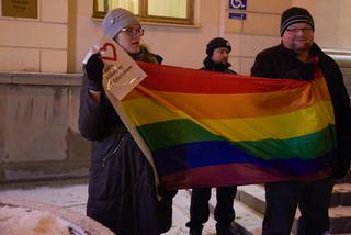 Lublin solidarny z Gdańskiem. Setki osób przed ratuszem