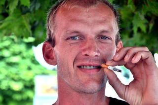 Tak wygląda Ryszard Szczena Dąbrowski. Nie uwierzysz, ile teraz zarabia!