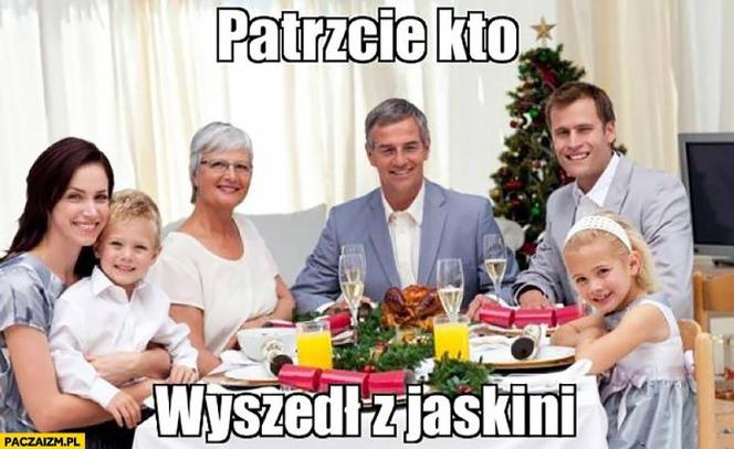 To na pewno usłyszysz przy Wigilijnym stole. Te teksty są kultowe podczas świąt [MEMY]