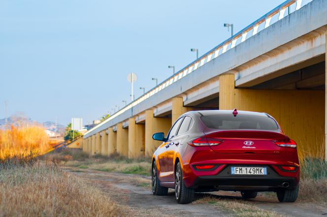 TEST Hyundai i30 Fastback 1.4 T-GDI