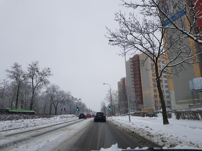 Sytuacja na drogach w Białymstoku. Styczniowy atak zimy w Podlaskiem