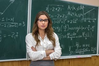 Ile to jest: 140 : (5 + 2) - 6? Wielu dorosłych daje się na tym zagiąć!