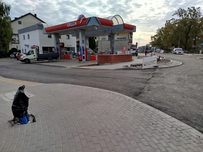 Na ul. Floriańskiej w Siedlcach powstaje nowe rondo ósemkowe i nowa nawierzchnia