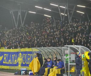 Elana Toruń - Zawisza Bydgoszcz 1:1, zdjęcia kibiców, opraw i piłkarzy ze Stadionu Miejskiego im. Grzegorza Duneckiego