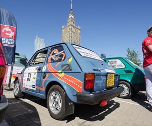 98 Fiatów 126p jedzie trasą wokół Bałtyku