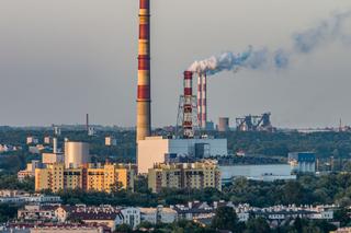 Ceny prądu idą w górę! Polska przejadła pieniądze na transformację, a elektrownie oszczędzają węgiel? Czy zimą zabraknie prądu?