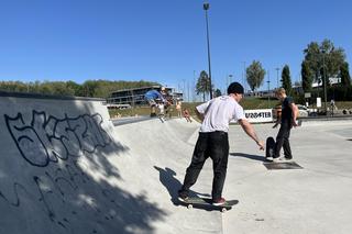 Wielki finał Deskorolkowych Mistrzostw Olsztyna 2024! Ciekawe tricki i duża frekwencja [ZDJĘCIA]