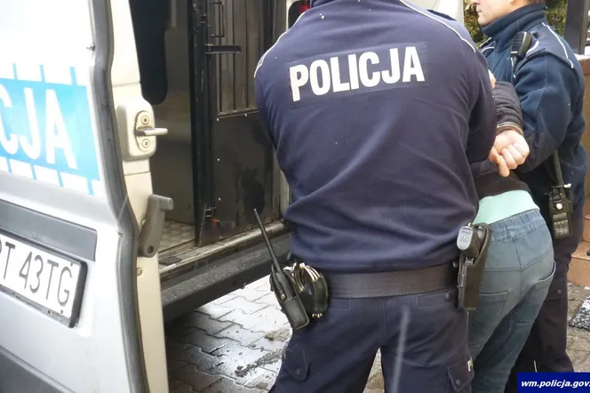 Policjant po służbie złapał złodzieja. 26-latek uciekał z narkotykami w skarpecie