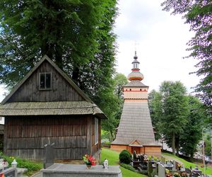 To jedna z najmniejszych małopolskich wsi. Kiedyś król Polski podarował ją biskupowi z Krakowa 
