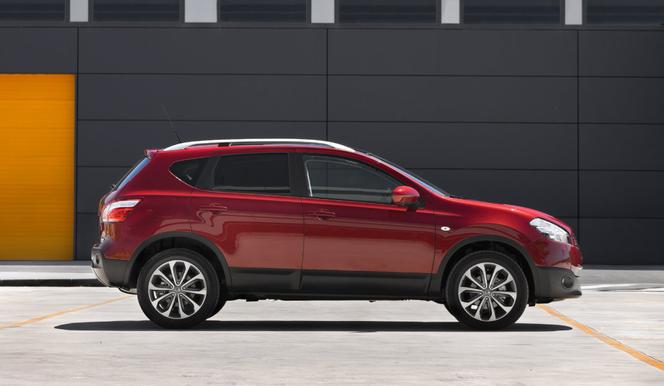 Minister spraw zagranicznych Radosław Sikorski - Nissan Qashqai 2010