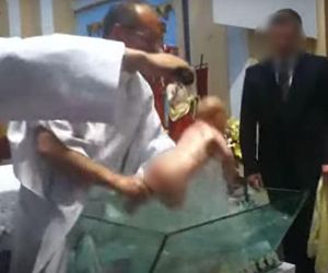 W kościele na Śląsku dzieci podtapia się w czasie chrztu. Kontrowersyjny sakrament 
