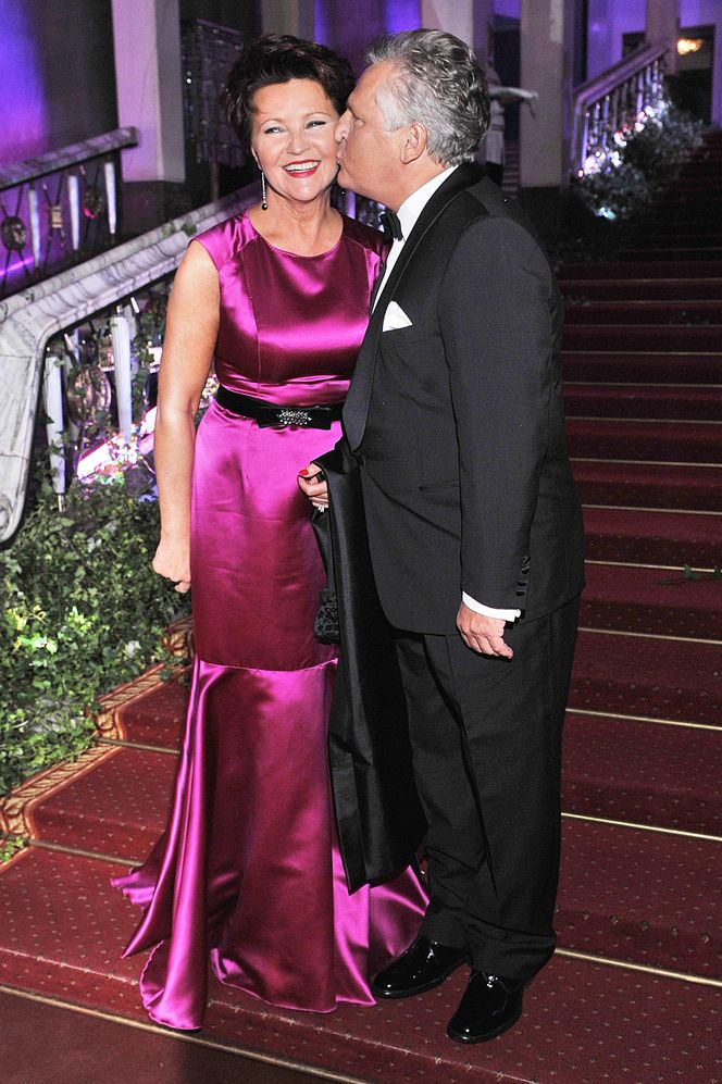 Marta Nawrocka kocha róż, inne pierwsze damy też