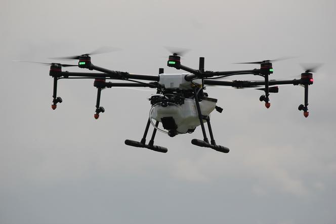 Dębica: Dron sprawdzi dym z waszych kominów. Mogą posypać się mandaty 