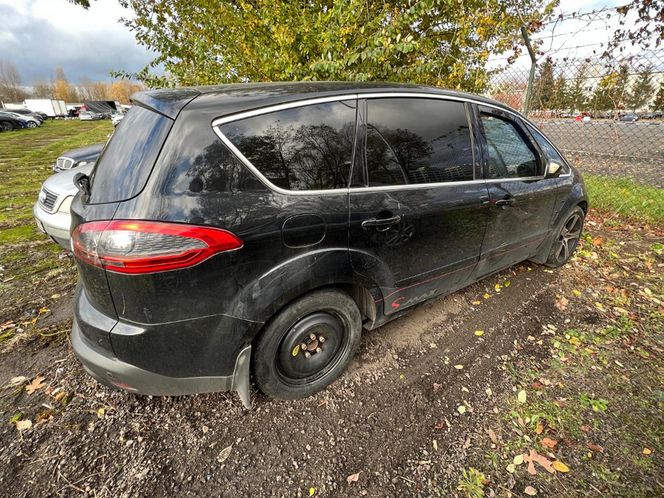 Potrącił pieszego i uciekł. Policja: Jechał pijany i z sądowym zakazem