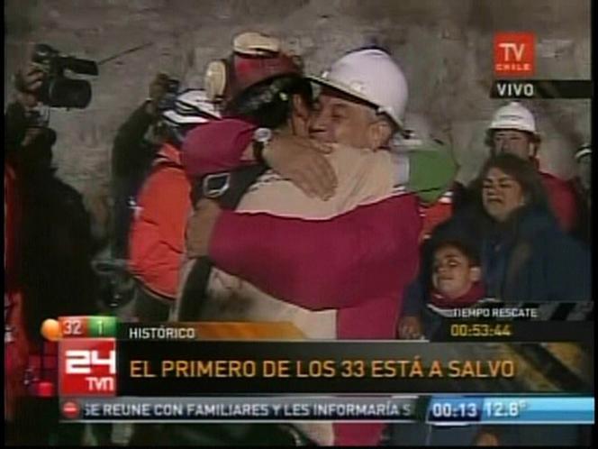 Chile: Górnicy z kopalni San Jose wydobywani na powierzchnię 