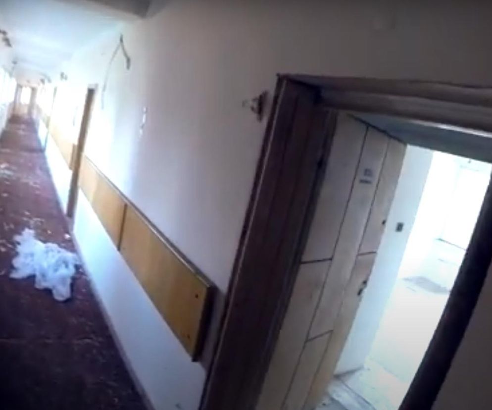 Tu był dawniej ośrodek wypoczynkowy nad jeziorem. Dziś to opuszczona ruina