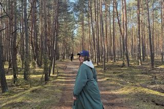 Julia Wieniawa zamieszkała w lesie