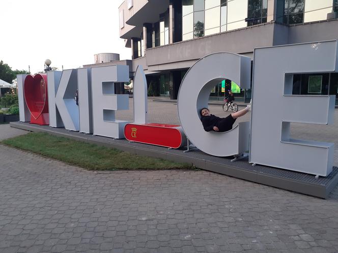 Napis "I love Kielce" odsłonięty