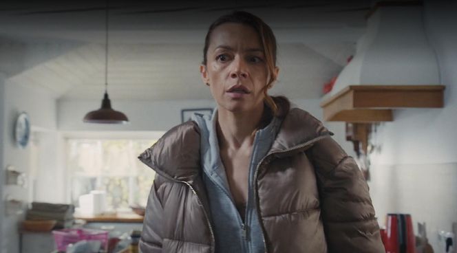 M jak miłość, odcinek 1856: Dom Martyny zniszczony! Wyjdzie z odwyku i zastanie przeraźliwy widok w leśniczówce. Straci pamiątkę po mężu - ZDJĘCIA