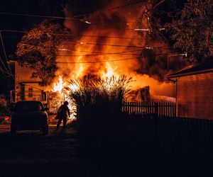 Pożar domu lub mieszkania. Co zrobić gdy w domu jest pożar? Jak należy się zachować gdy zauważysz pożar?