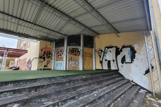 Kiedyś była tu dyskoteka, dziś miejsce popada w ruinę. Smutny los klubu Come-In [ZDJĘCIA]