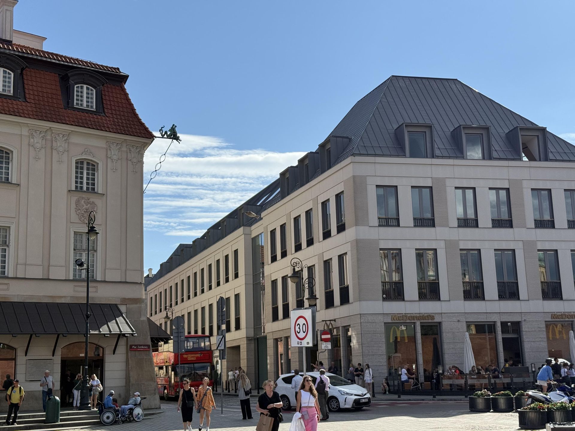 Biurowiec Plac Zamkowy w Warszawie