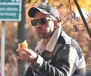 Agnieszka Kaczorowska siedzi i pachnie, a Rogacewicz wynosi śmieci i je kanapke poza autem... Fajna para?