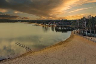 Zalew we wsi Sielpia Wielka