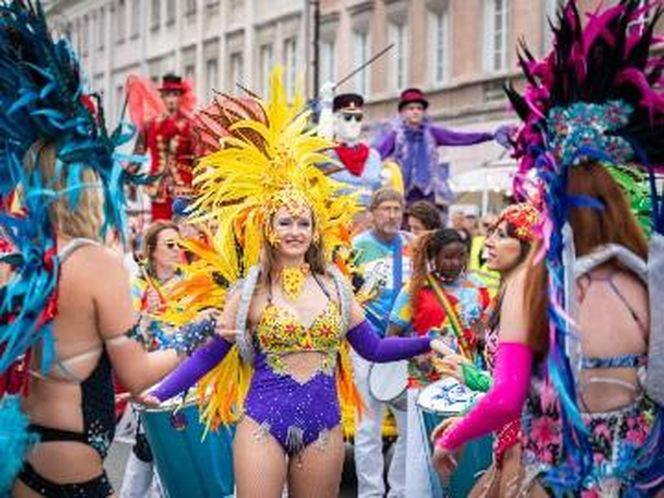 Parada Syrenki przeszła ulicami Warszawy. Tak bawili się mieszkańcy