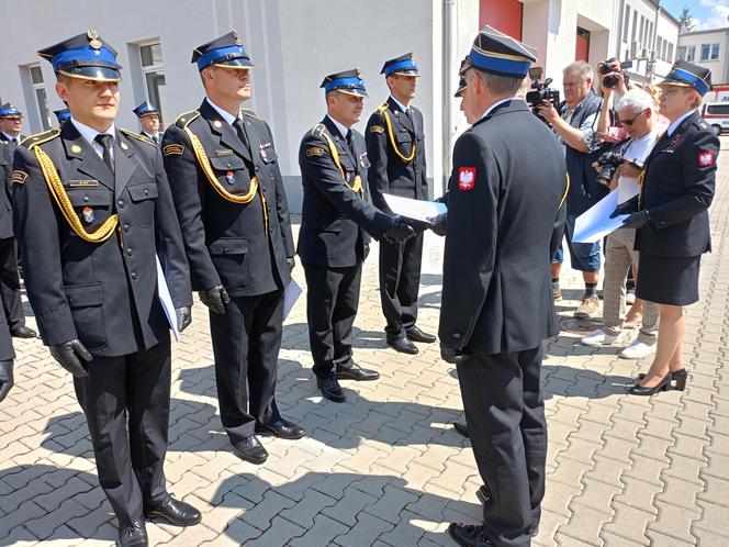 Akty nadania wyższych stopni służbowych odebrało w tym roku 21 strażaków z Komendy Miejskiej PSP w Siedlcach