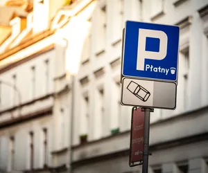 Poznań stara się ograniczyć gotówkowe płatności za parking!