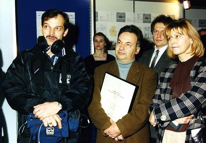 Ryszard Girtler w towarzystwie ekipy WOT z Anną Radwańską