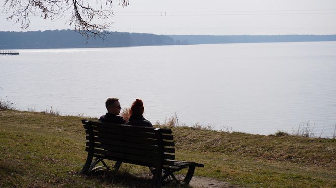 Wiosna rozgościła się w Lublinie! Mieszkańcy tłumnie ruszyli w niedzielę nad Zalew Zemborzycki, który otworzył Edward Gierek