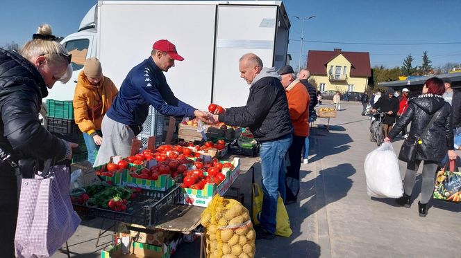 Miejskie Targowisko w Starachowicach. Marzec 2025