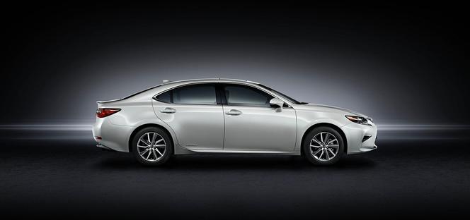 Lexus ES 300h - lifting 2016